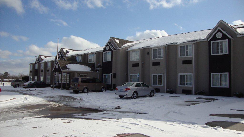 Rodeway Inn & Suites Lewisville I-35 Exterior photo